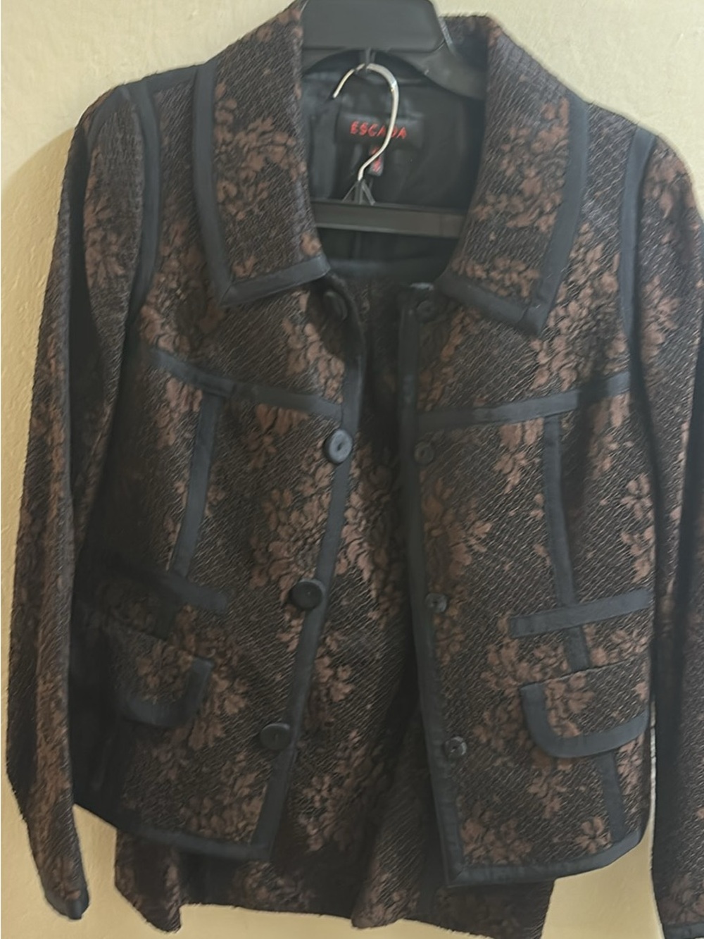 Escada Black and Brown Lace-Effect Blazer
